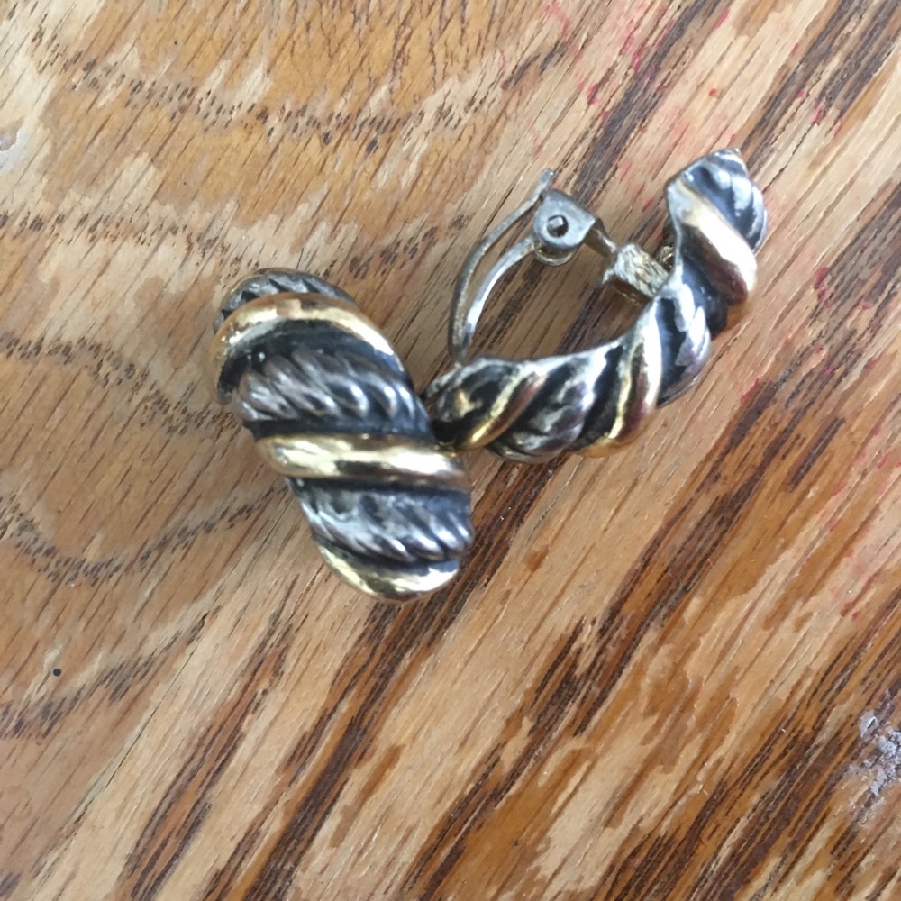 Vintage stud earrings